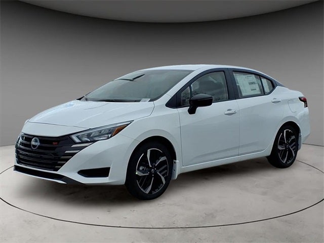 2025 Nissan Versa SR