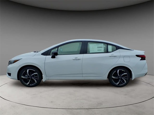 2025 Nissan Versa SR