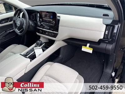 2025 Nissan Pathfinder SV