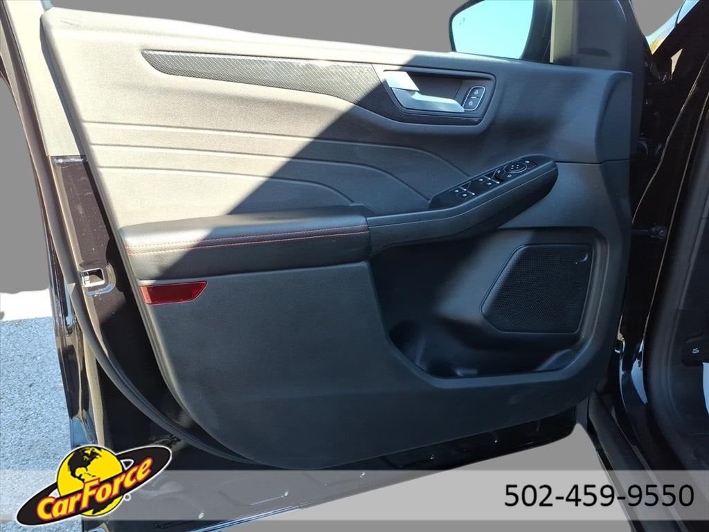 2025 Ford Escape Hybrid ST-Line