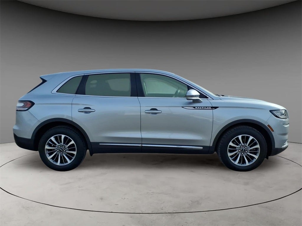 2022 Lincoln Nautilus Standard