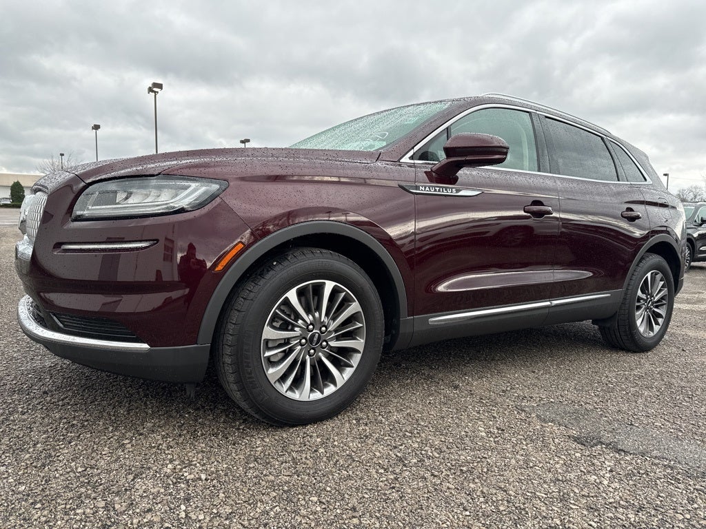 2023 Lincoln Nautilus Standard