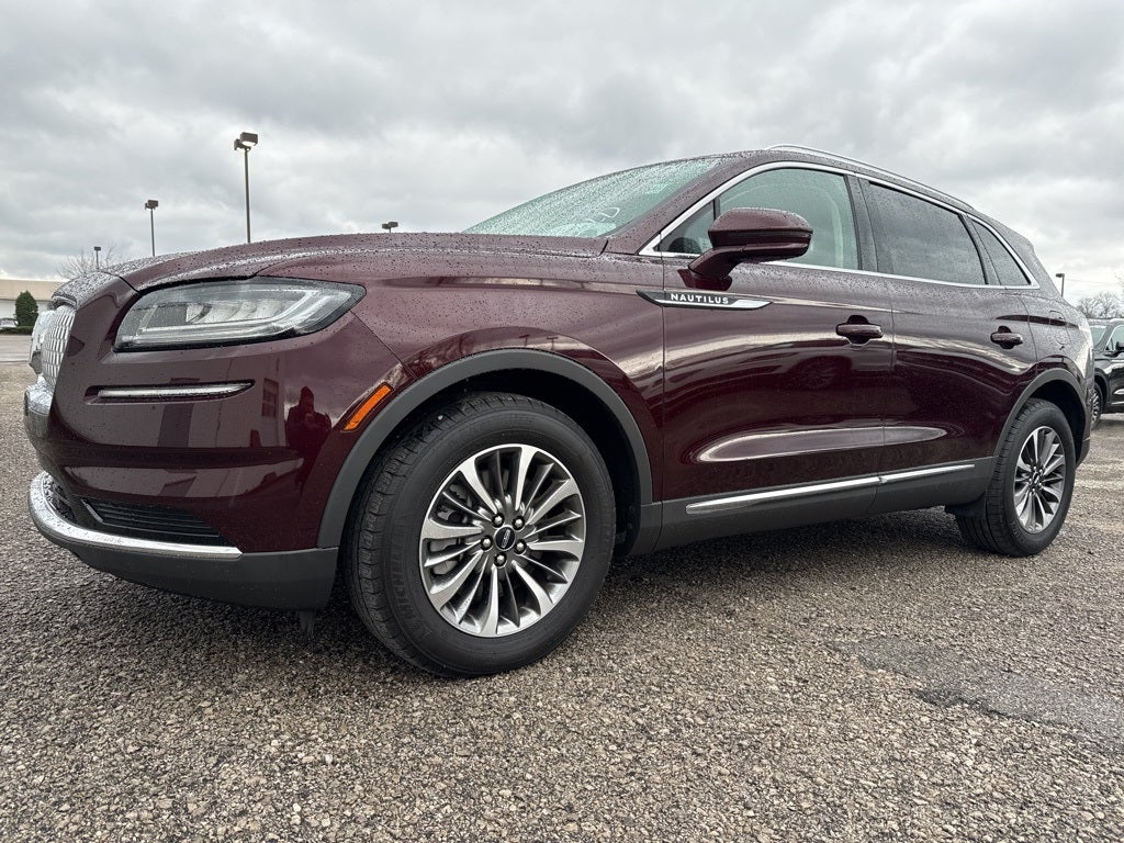 2023 Lincoln Nautilus Standard