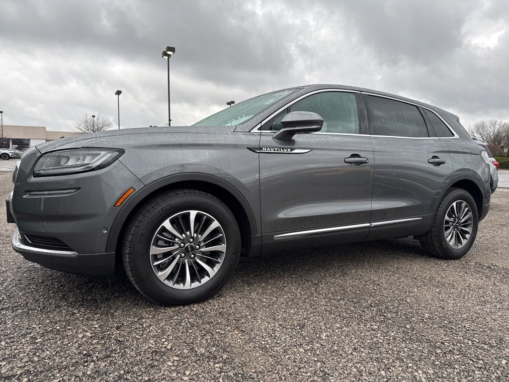 2022 Lincoln Nautilus Reserve