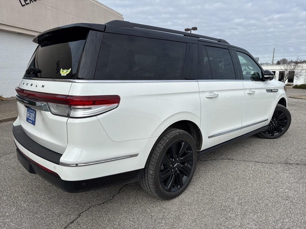 2022 Lincoln Navigator L Black Label