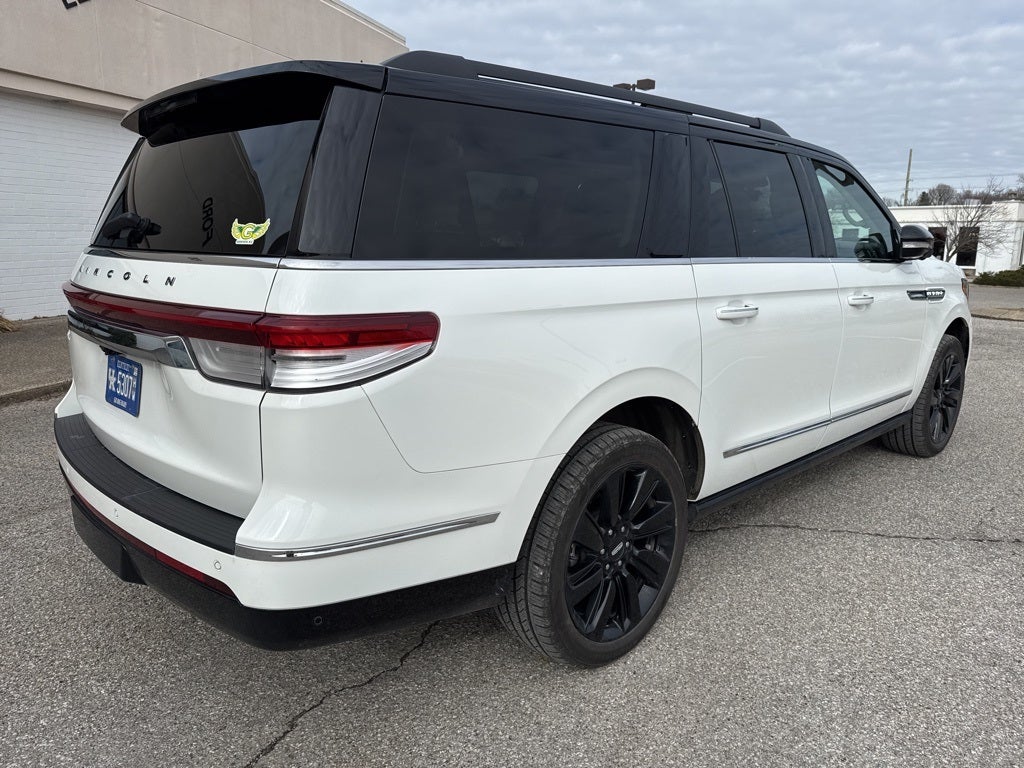 2022 Lincoln Navigator L Black Label