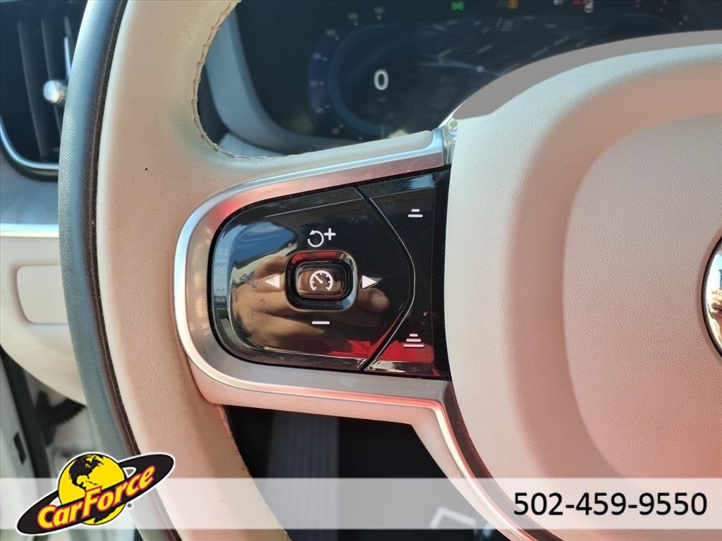 2023 Volvo XC60 B5 Plus Bright Theme