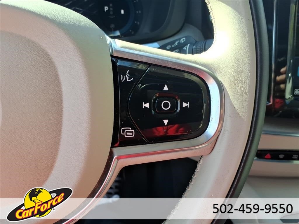 2023 Volvo XC60 B5 Plus Bright Theme