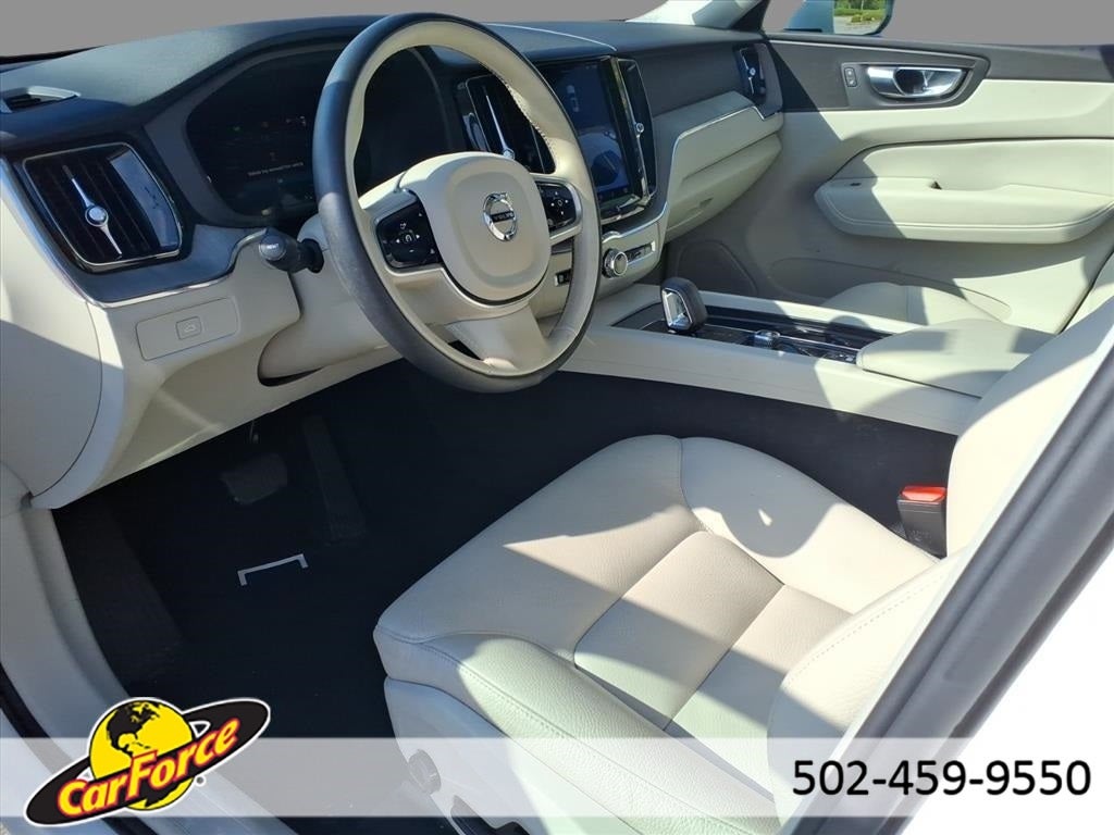 2023 Volvo XC60 B5 Plus Bright Theme
