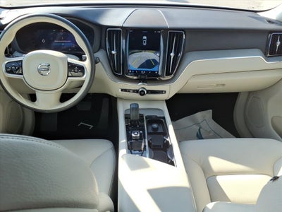 2023 Volvo XC60 B5 Plus Bright Theme